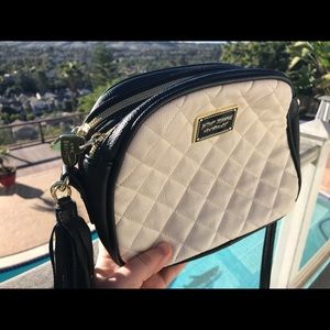 Betsy Johnson crossbody purse